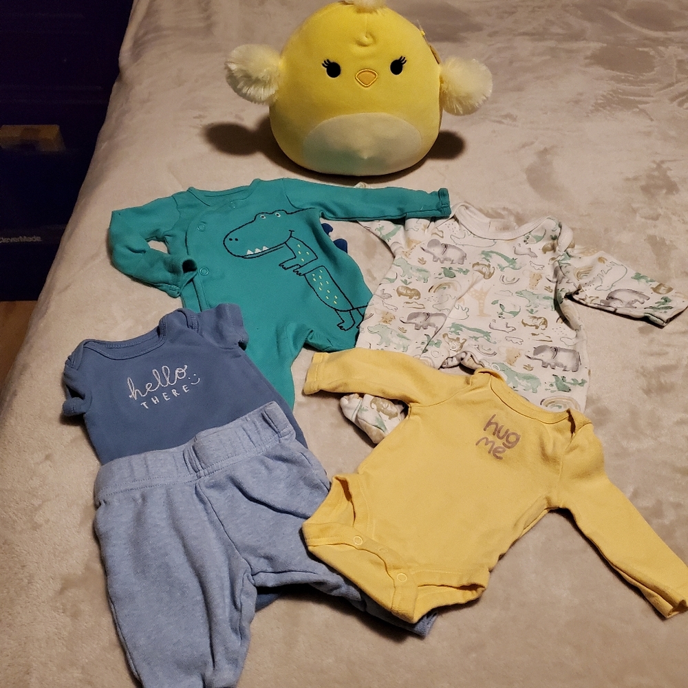 Sleeper/onesie/outfit bundle